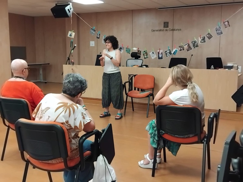 Trobada de dones amb discapacitat psicosocial a Girona: art, emoció i benestar compartit